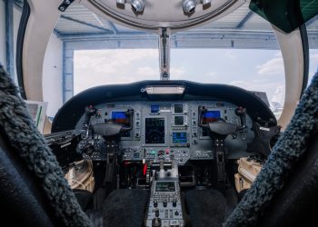 im Cessna CJ3 Cockpit